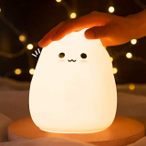 Luz nocturna para niños, lámpara portátil para niños, lámpara de gato para bebés, luz LED de noche con luz cálida y 7 modos de respiración, luz nocturna para bebés (batería no incluida)