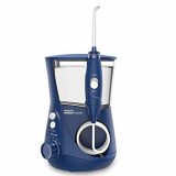 Waterpik Ultra Irrigador de Sobremesa Profesional con Agua a Presión y Sistema Avanzado de Control de Presión con 10 Posiciones con 7 Boquillas, Eliminación de Placa Dental, Azul (WP-663UK)