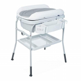 Chicco Cuddle & Bubble Bañera Bebé Ergonómica con Patas y Cambiador con Acolchado y Suave Reductor, Altura Regulable, Cierre Compacto, Organizador, 2 Ruedas, Máx. 11 Kg – Color Gris (Dots)